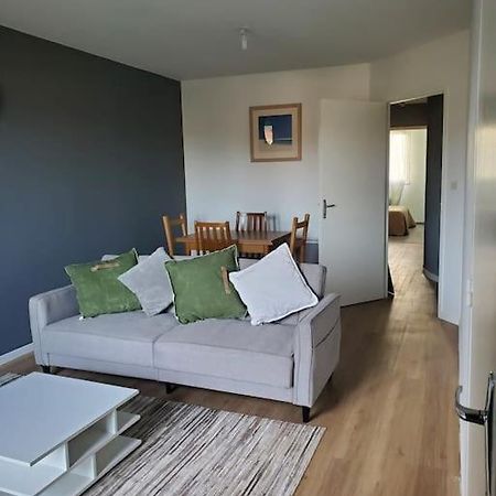 Appartement Moderne Et Equipe L'Isle-Jourdain  Ngoại thất bức ảnh